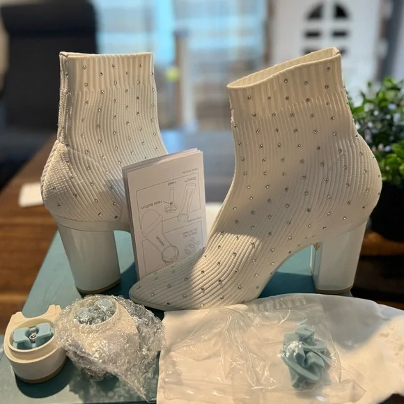 Pashion Footwear booties - Picture 3 of 3